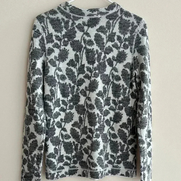 LOFT Floral Sweater Thermal, Grey and White, Size Medium - Picture 11 of 16
